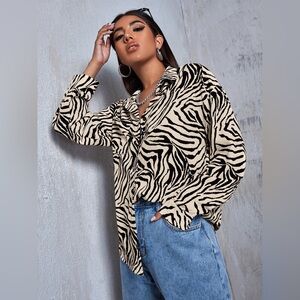 (B4) SHEIN Cream Black Striped Relaxed‎ Fit Button Up Shirt Blouse Top M 6